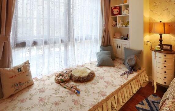 飄窗墊用什么材料好？沈陽裝修公司哪家給清包？